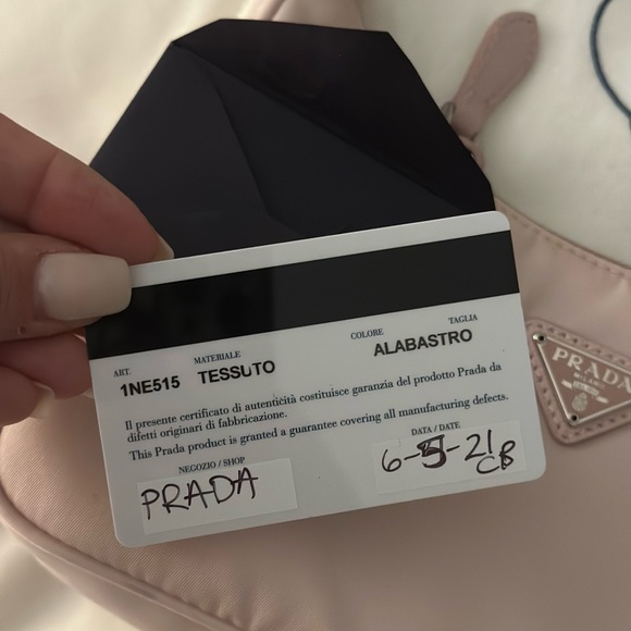 Re-Nylon Prada Re-Edition 2000 mini-bag baby pink - Picture 8 of 8